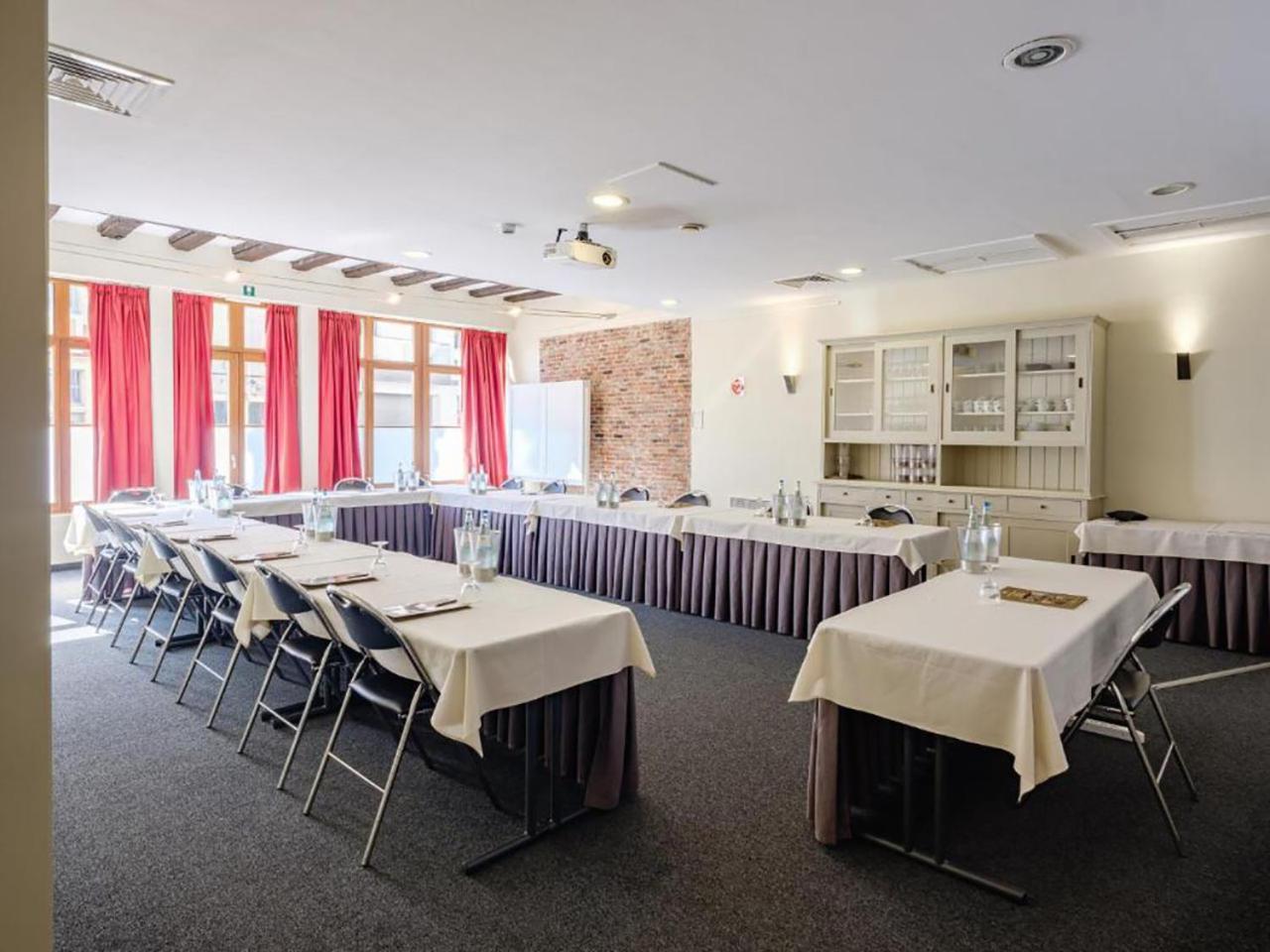 Budget Rooms By Ghent River Екстериор снимка