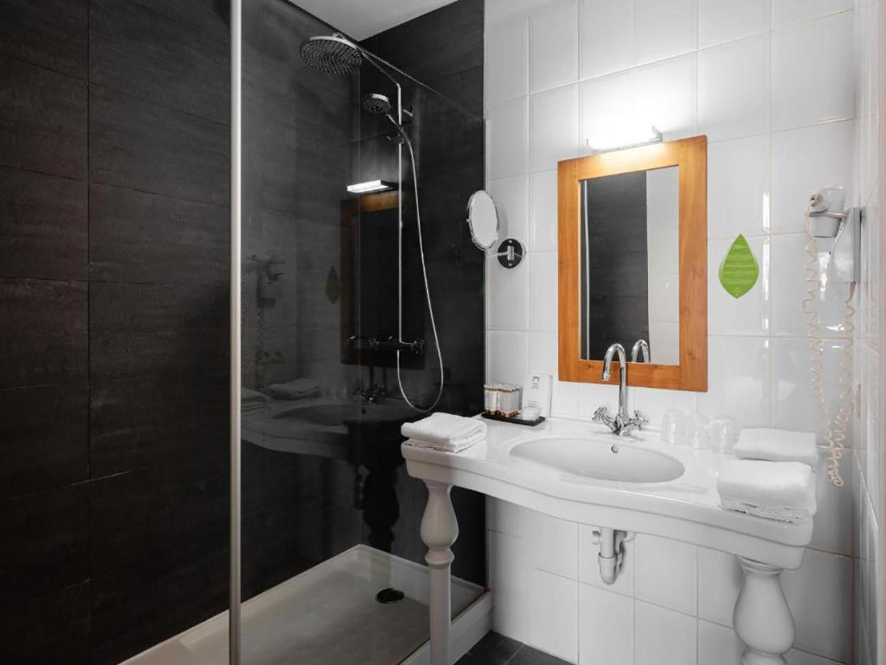 Budget Rooms By Ghent River Екстериор снимка
